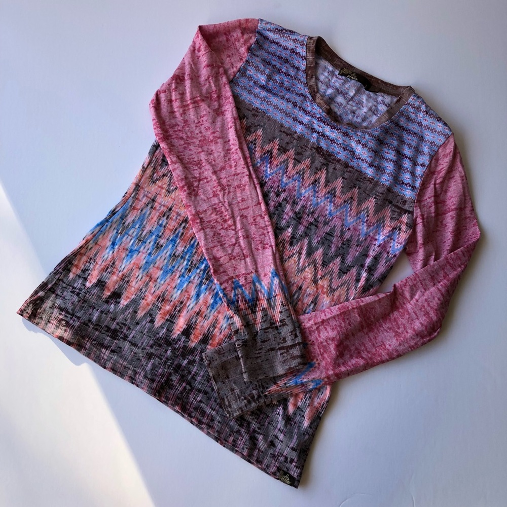 *temp price drop* NEW Prana long sleeve top